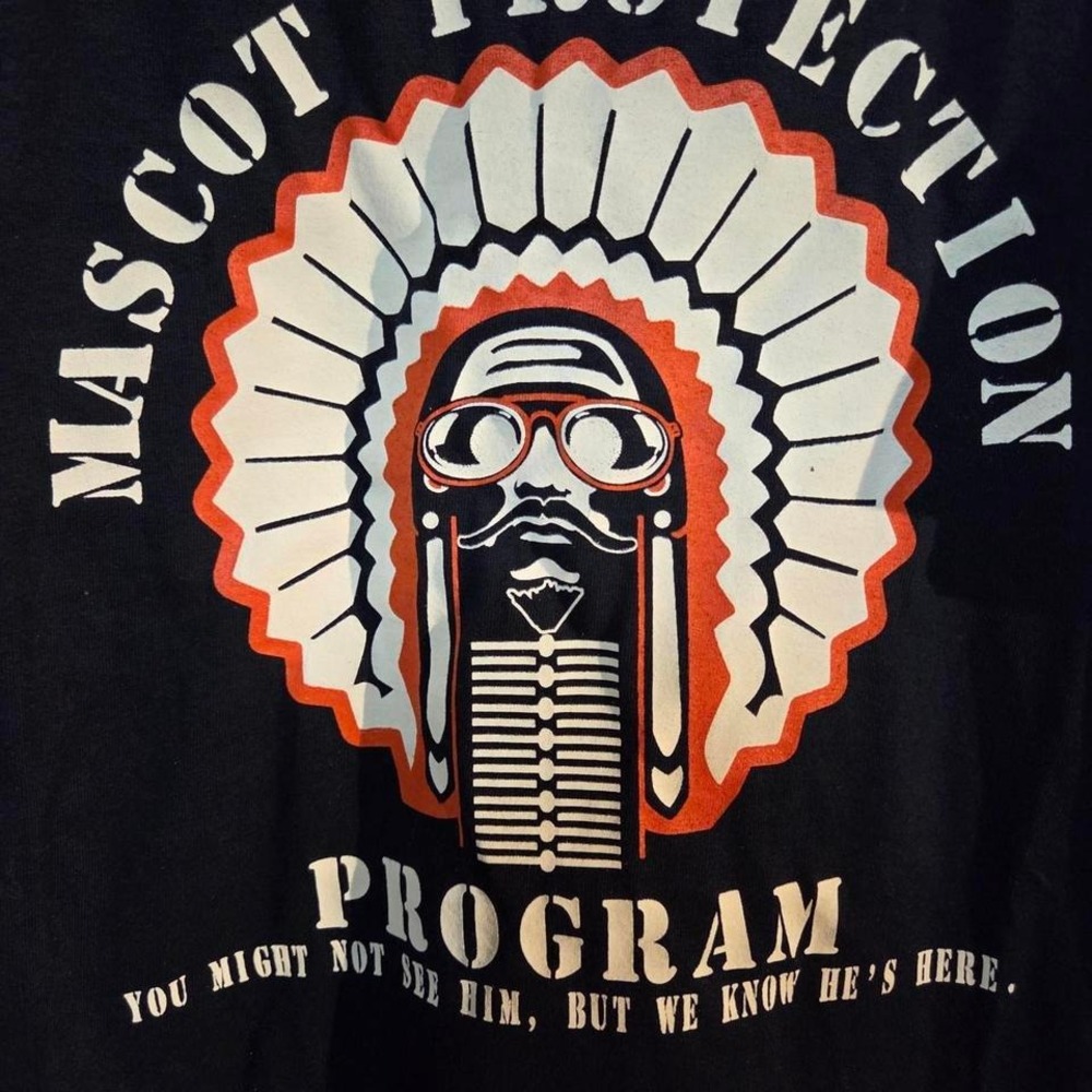 Vintage Y2K 2000s Chief Illini Protection Program tshirt RARE